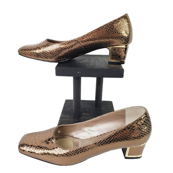 J. Renee Copper Snake Skin Padded Slipper Style Heel, Sz 6.5M - Picture 2 of 9